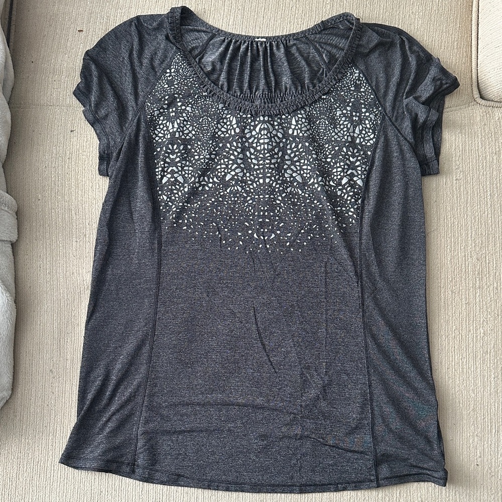 Lululemon Gray T Shirt